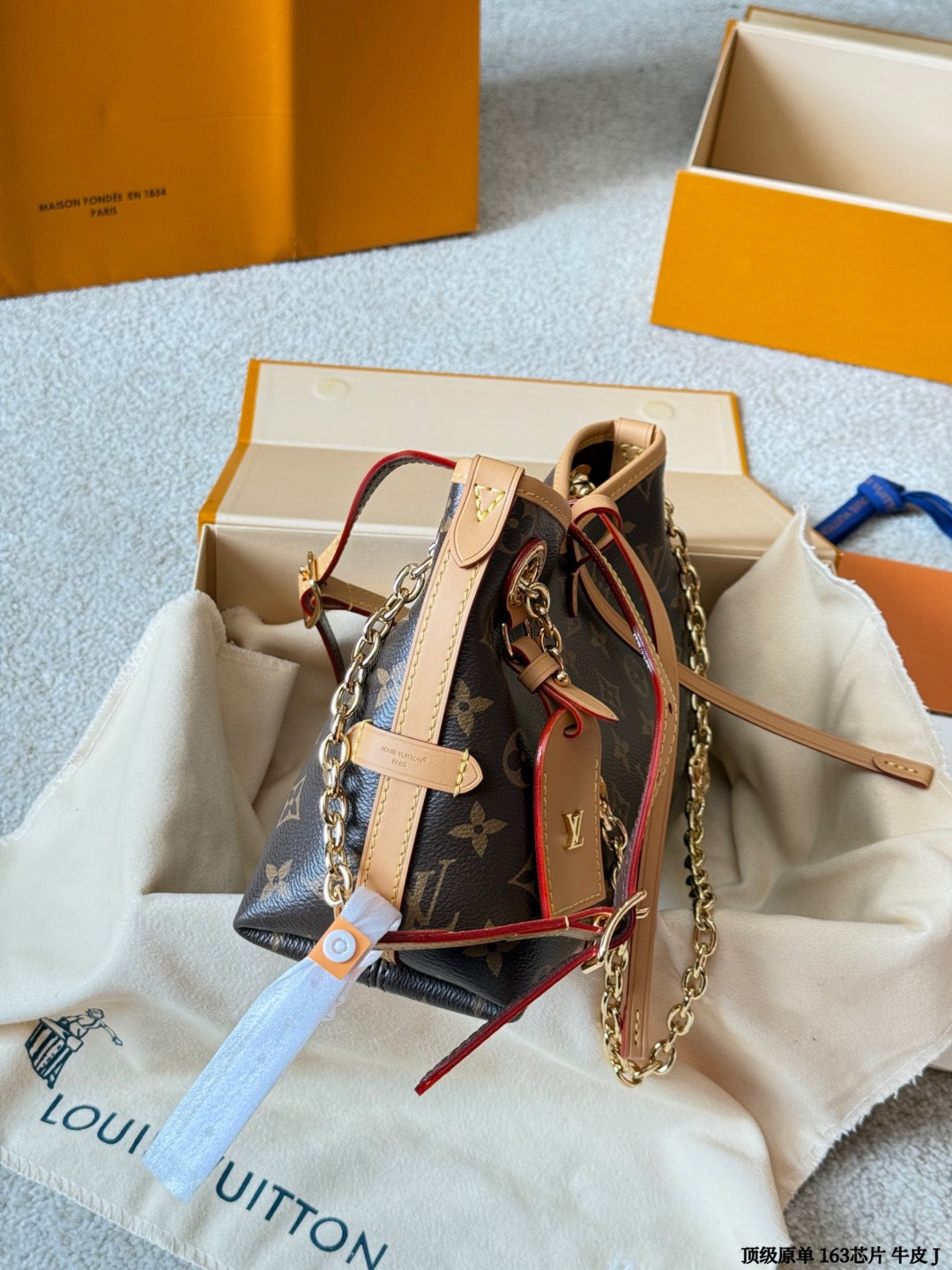 LV CarryAll BB- Pequeña pero poderosa