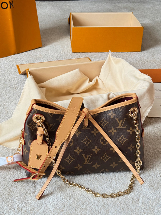 LV CarryAll BB- Pequeña pero poderosa