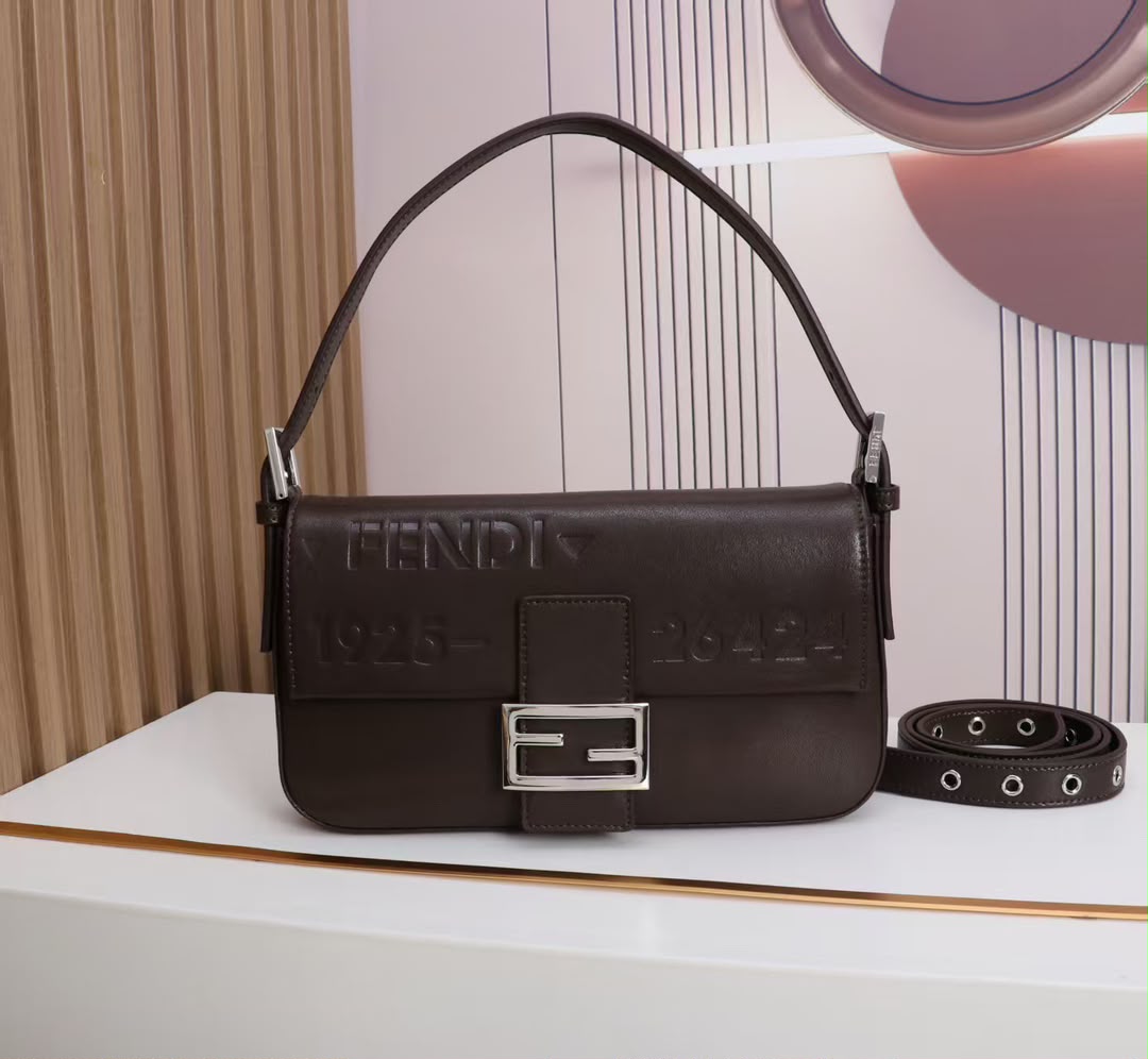 Fendi Baguette