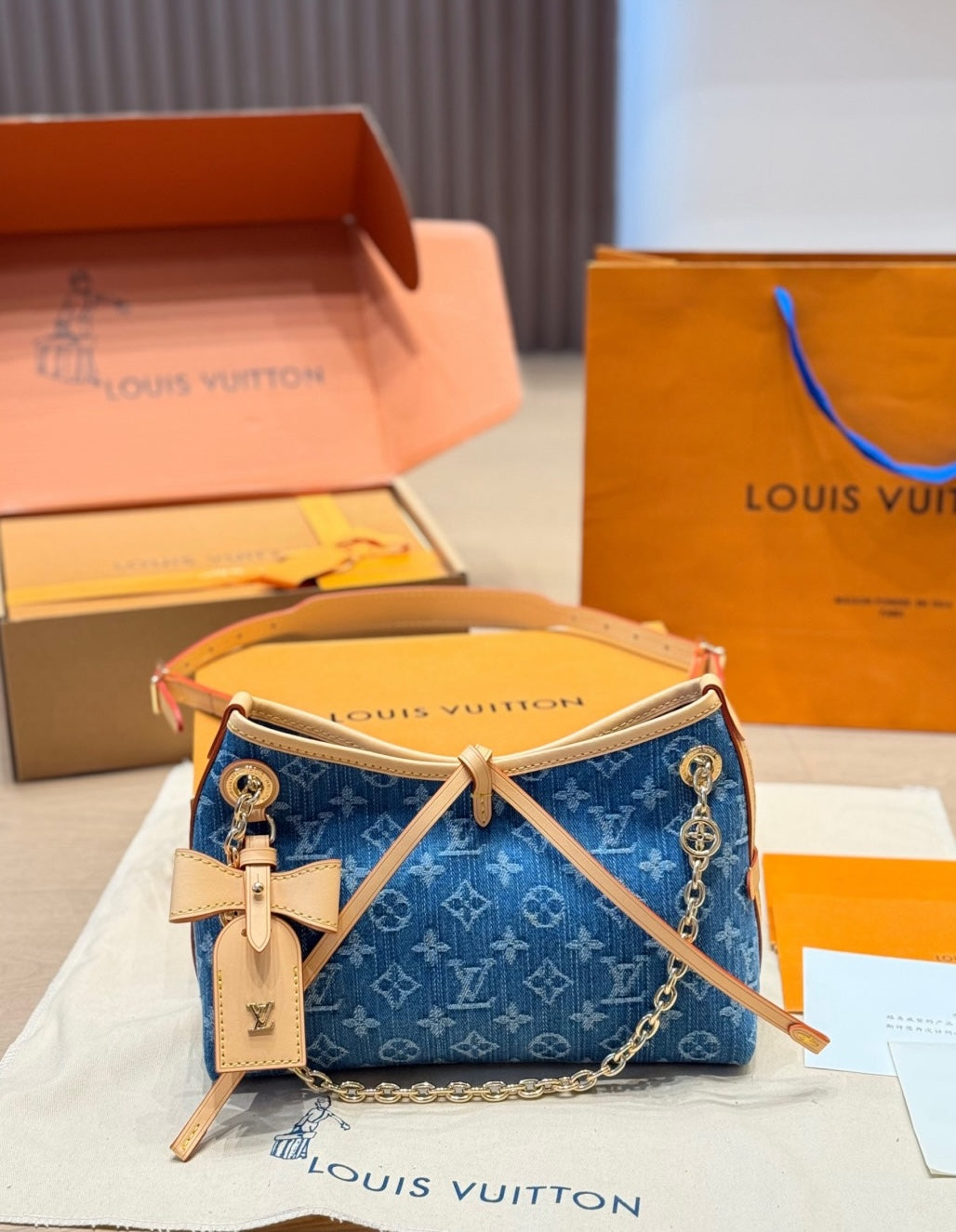 LV CarryAll BB- Pequeña pero poderosa