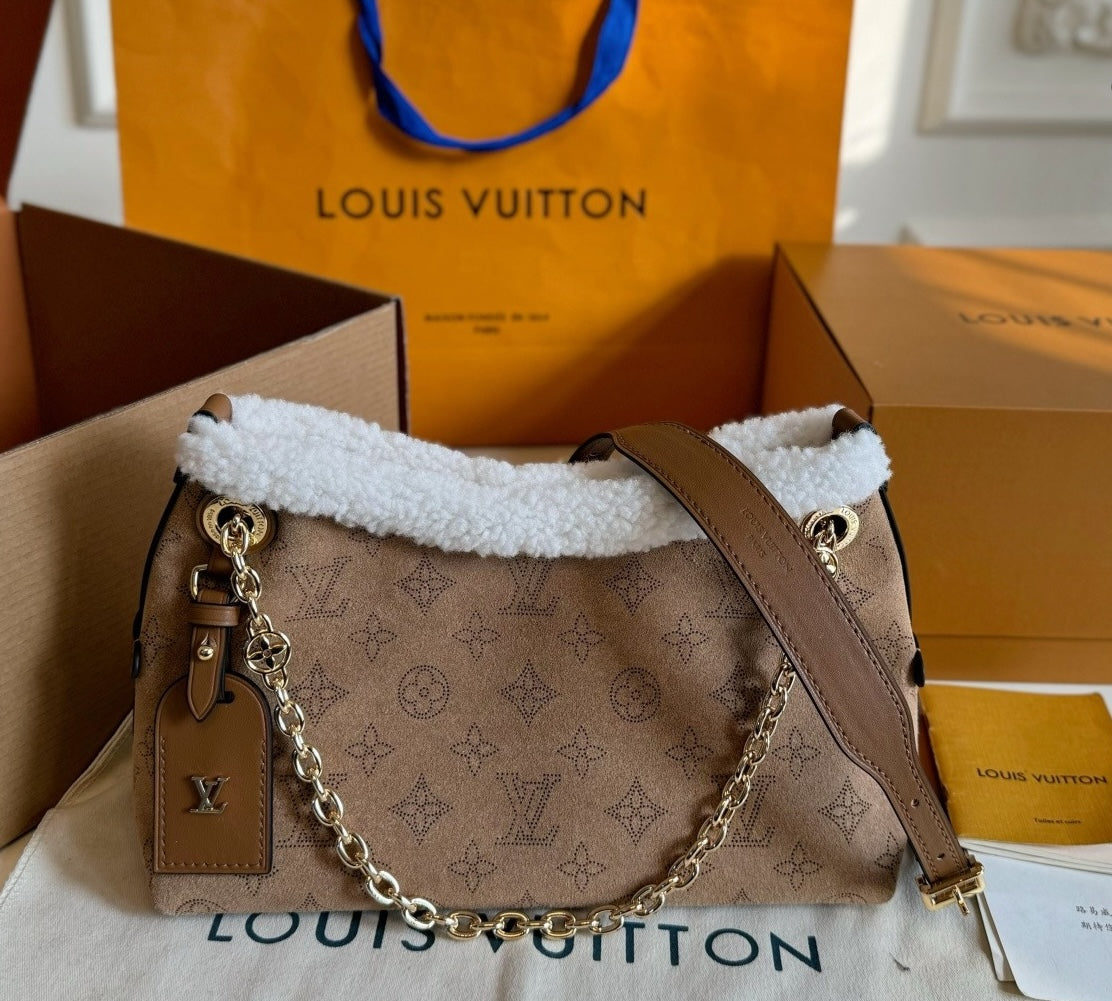 LV CarryAll BB- Pequeña pero poderosa