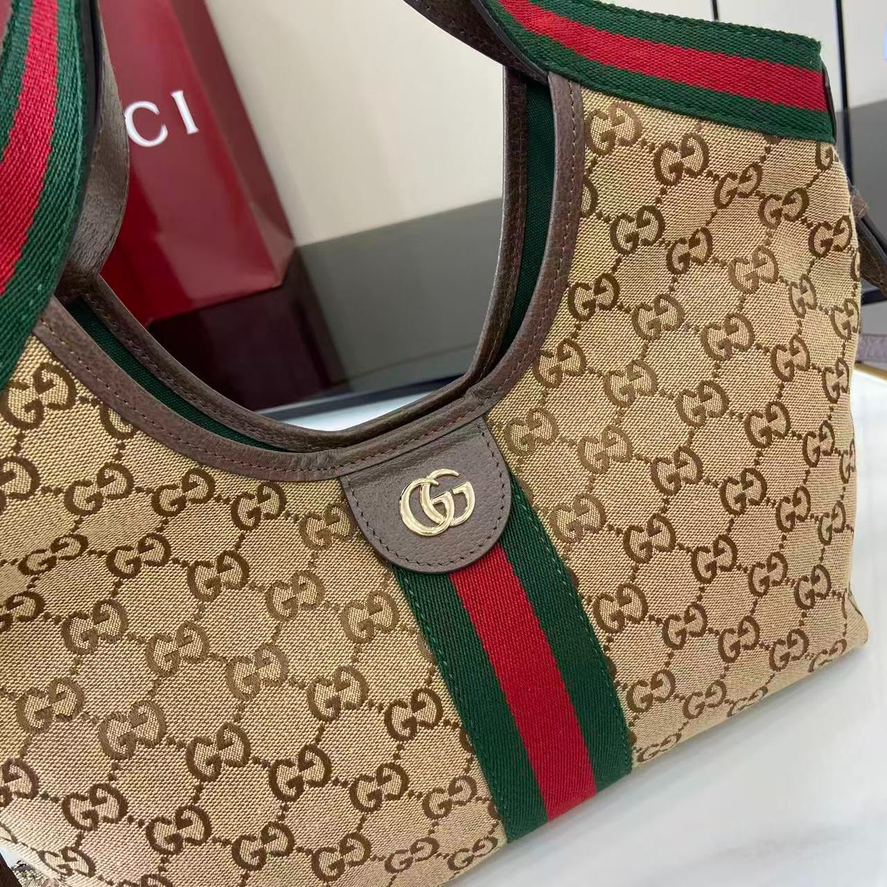 Gucci Giglio