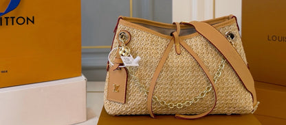 LV CarryAll BB- Pequeña pero poderosa